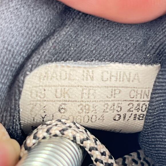 Adidas Ultra Boost 4.0 Gray Ash Pearl Athletic Running Shoes Women's Size 7.5 - Picture 9 of 10